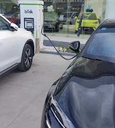Blink Charging Station (San José el Alto)