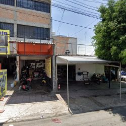 Canceleria De Vidrio Y Aluminio (Santiago de Querétaro)