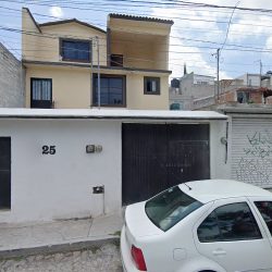 Cremería Y Pollería Del Valle (Santiago de Querétaro)
