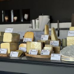 Deli Azamar (Tienda De Quesos) (Zakia)