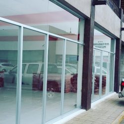 Divalcri Aluminio Y Vidrio (Santiago de Querétaro)