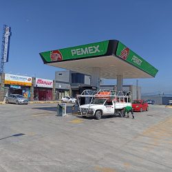 Gasolinera Pemex (Santiago de Querétaro)