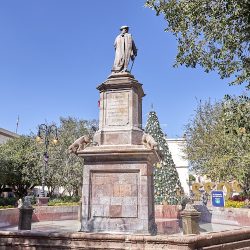 Guía De Turistas De La Ciudad De Querétaro (Santiago de Querétaro)