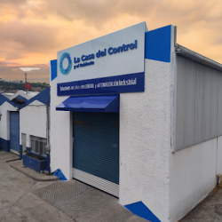 La Casa Del Control Y El Gabinete (Santiago de Querétaro)