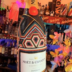 La Queretana | Mezcales, Vinos, Tequilas Y Botellas Artísticas | Artistic Bottles (Santiago de Querétaro)