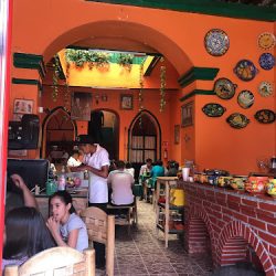 Los Compadres (Santiago de Querétaro)