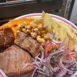 Machu Pollos (Santiago de Querétaro)