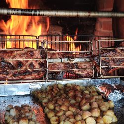 Pollos A A La Leña El Coyote (Santiago de Querétaro)