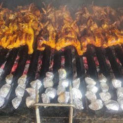 Pollos Al Carbón El Pollelle (Santiago de Querétaro)