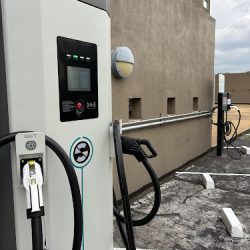 Punto De Carga De Vehículos Eléctricos (Santiago de Querétaro)