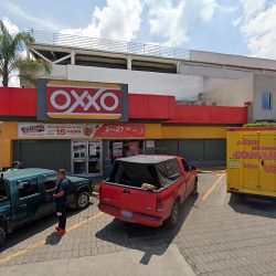 Refacciones (Santiago de Querétaro)