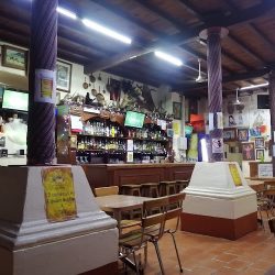 Restaurante Bar Los Caporales (Santiago de Querétaro)