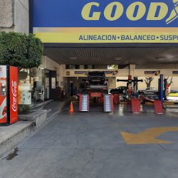 Servillantas Suc. Parque Qro. (Santiago de Querétaro)