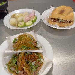 Tacos Jalisco 2 (Santiago de Querétaro)