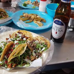 Taquería Los Cuñados (Santiago de Querétaro)