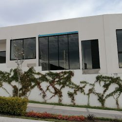 Vidrio Y Aluminio Francisco Luján (Santiago de Querétaro)