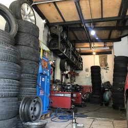 Vulcanizadora Gutiérrez (Santiago de Querétaro)