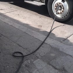 Vulcanizadora Los Giles (Santiago de Querétaro)
